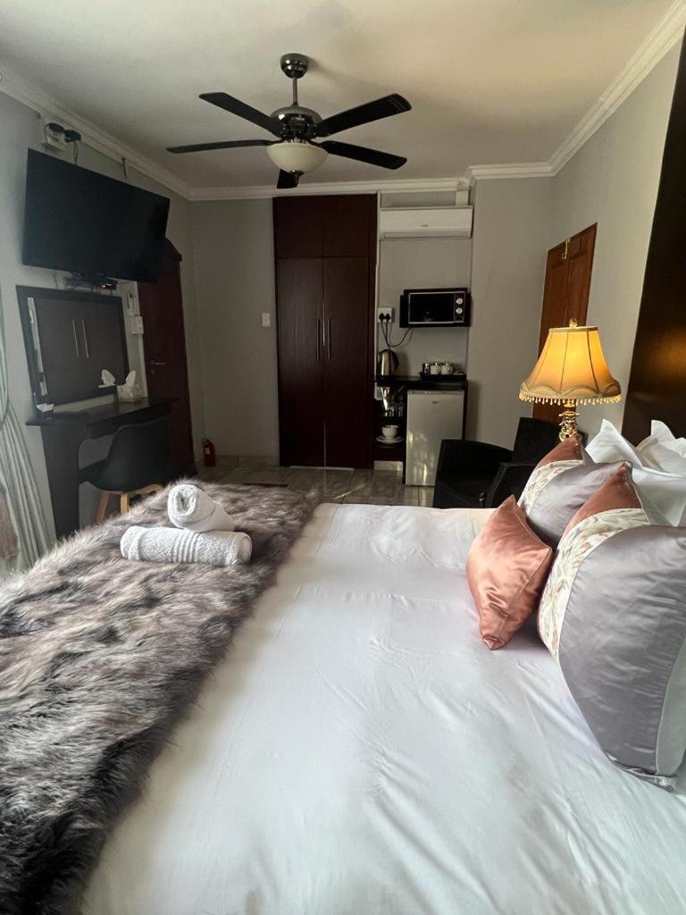 Silken Trap Accommodation No Loadshedding Johannesburg Exterior foto